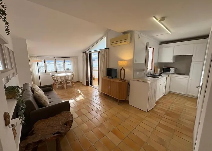 Atico Con Terraza Y Vistas Al Mar En Primera Linea Daire Port de Pollença