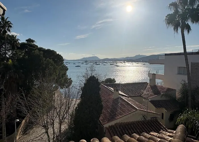 Atico Con Terraza Y Vistas Al Mar En Primera Linea *